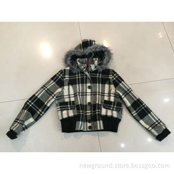 Hochwertige Herrenjacke im Winter